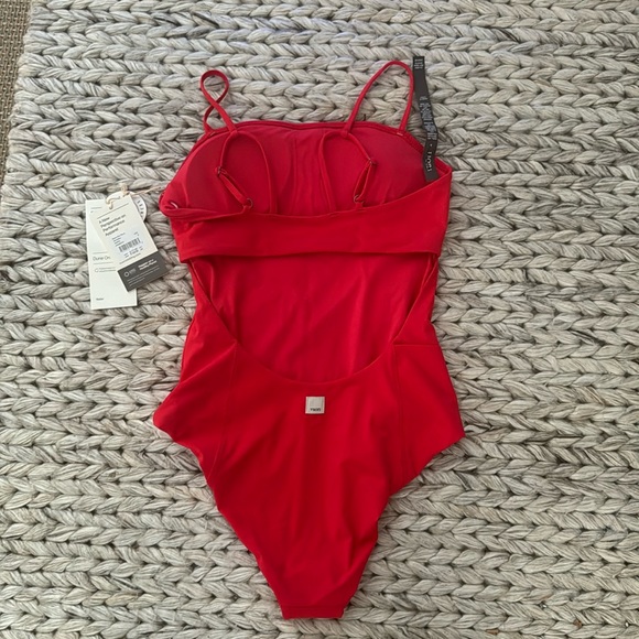 BNWT Vuori Dune one piece in Vermillion - small - Picture 7 of 9
